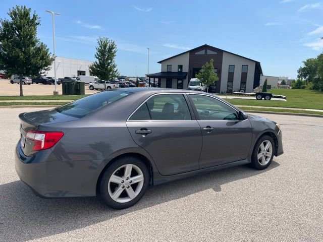 Used 2014 Gray Toyota SE image 3