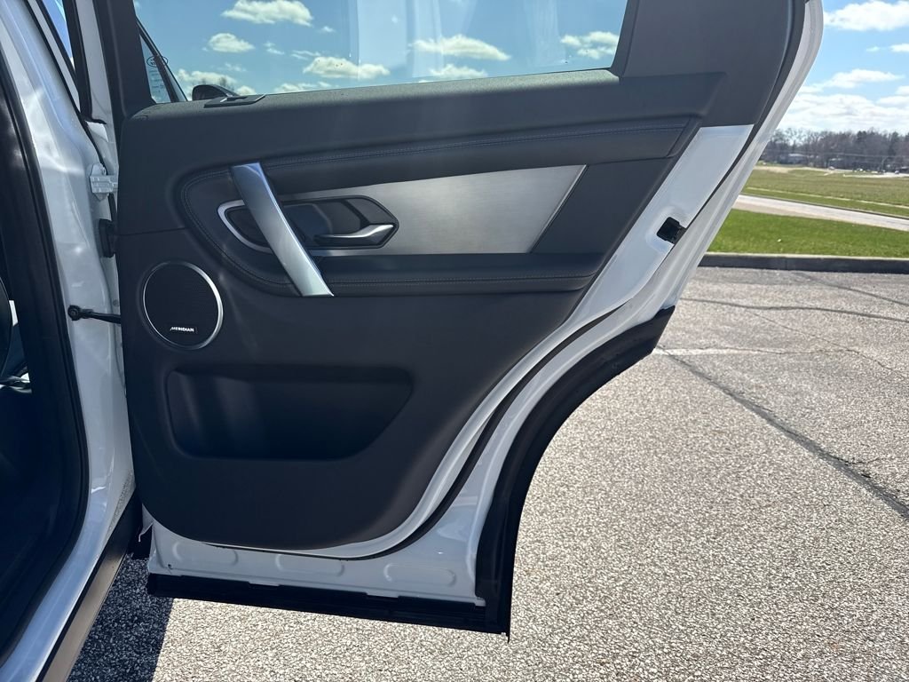New 2026 Fuji White Land Rover Landmark image 16