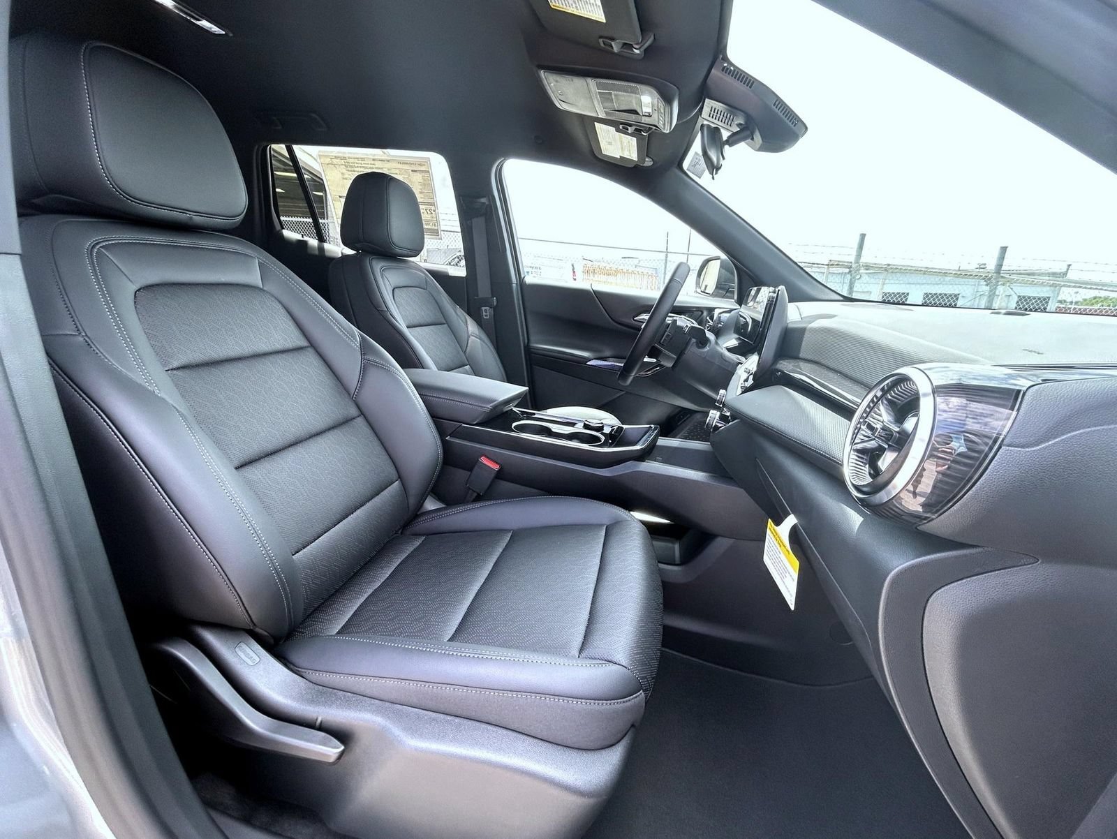 2027 Chevrolet Equinox LT - Photo 16