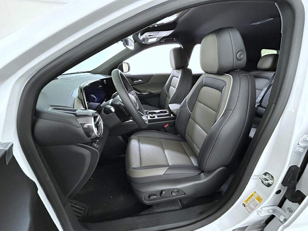 New 2027 Summit White Chevrolet LT image 10