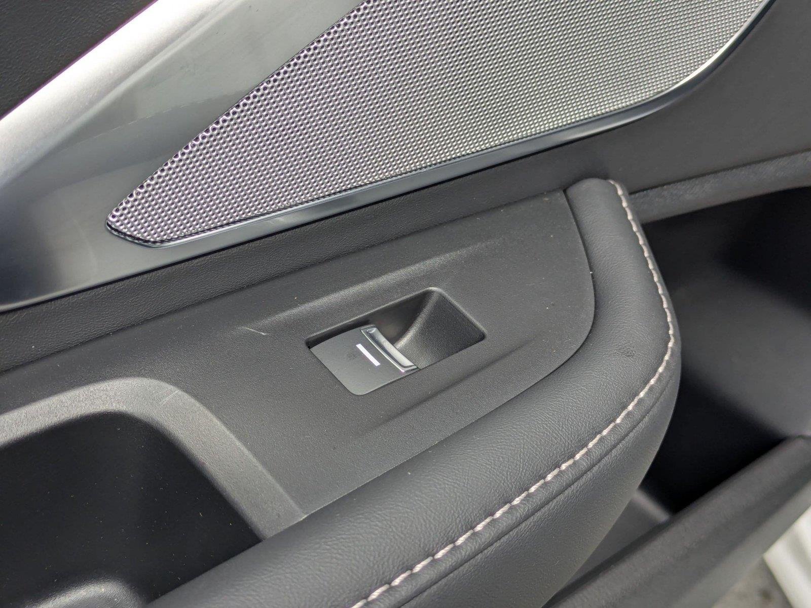 Used 2023 Platinum White Pearl Acura w/Technology Package image 23