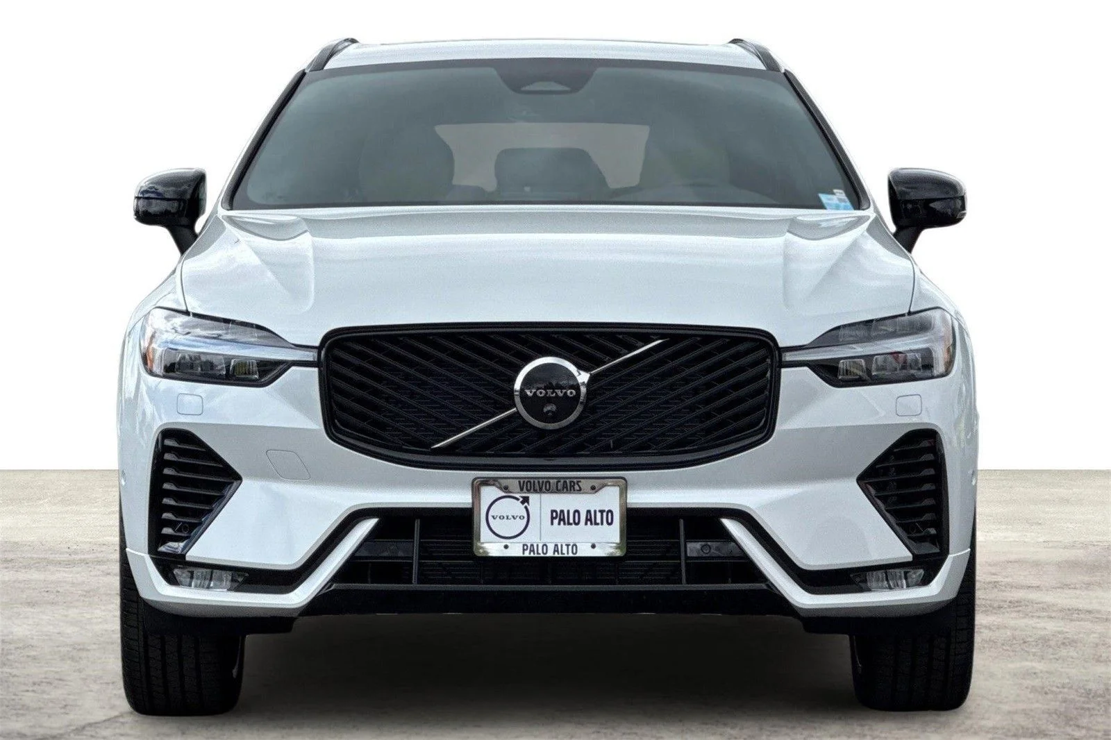 2026 Volvo XC60 Plus - Photo 12