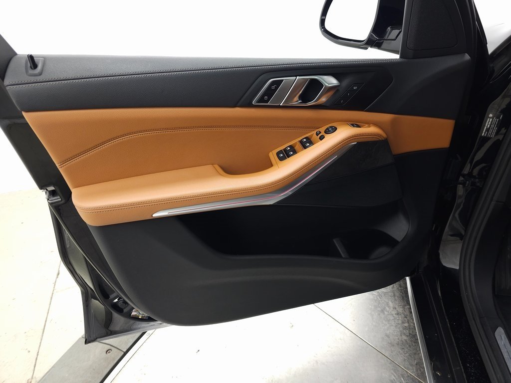 2022 BMW X5 - Image 15