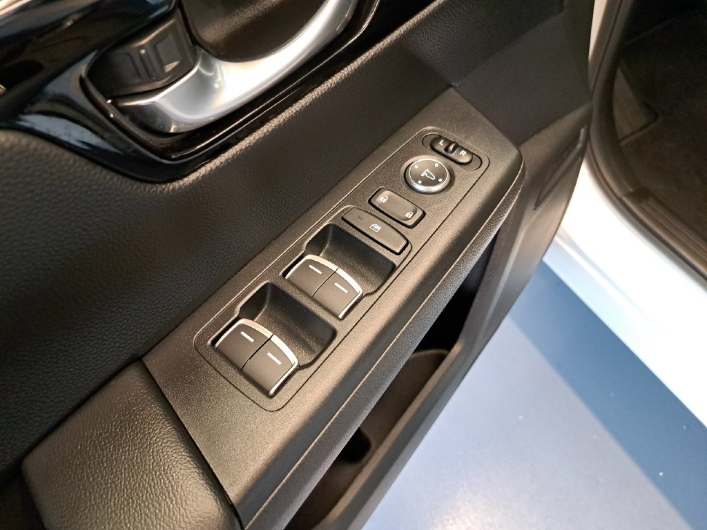 2026 Honda CR-V EX-L SUV Slide 12