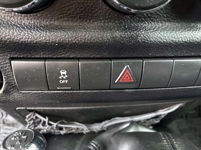 Used 2014 Gray Jeep Sport image 30