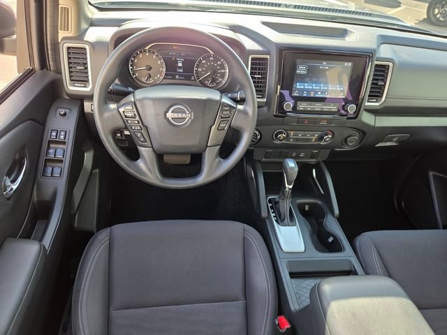Used 2022 Gray Nissan Crew Cab SV 4x4 image 12
