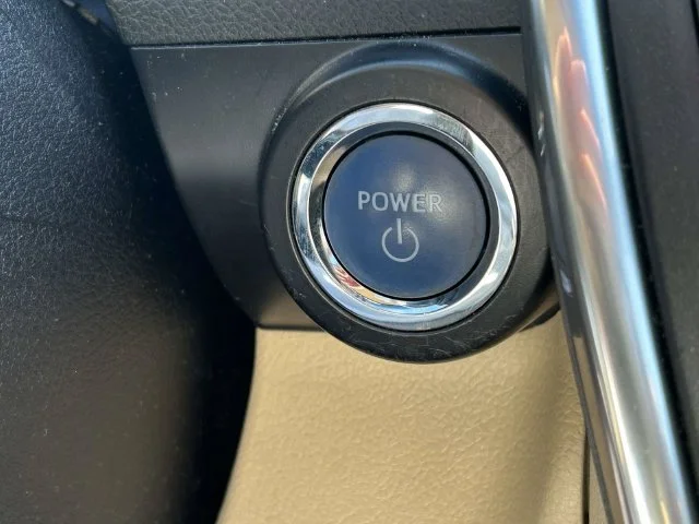 Used 2016  Toyota LE image 30