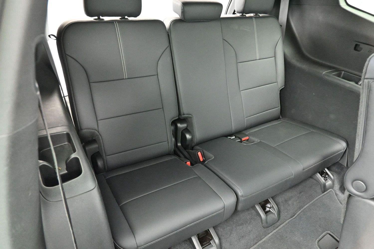 Used 2024 Summit White GMC FWD Elevation image 35