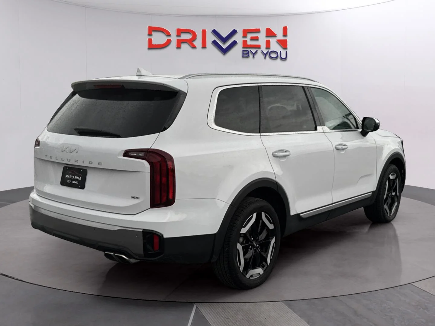 Used 2025 Glacial White Pearl Kia S image 5