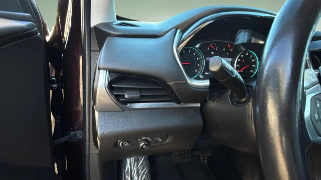 Used 2020 Red Chevrolet LT image 21