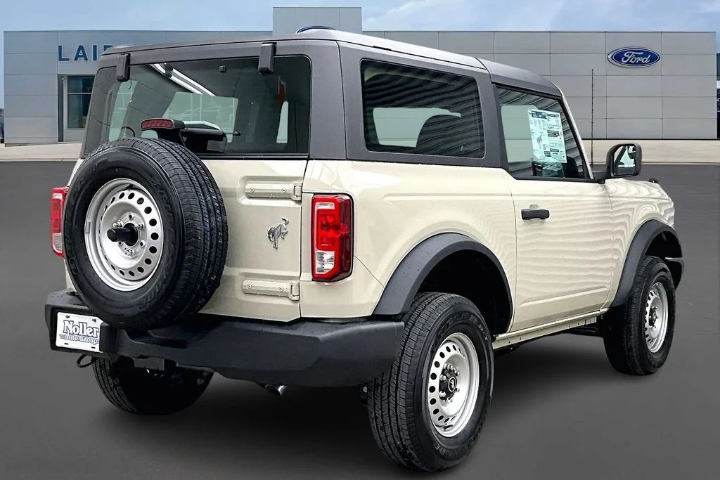 New 2025 Beige Ford Base image 5