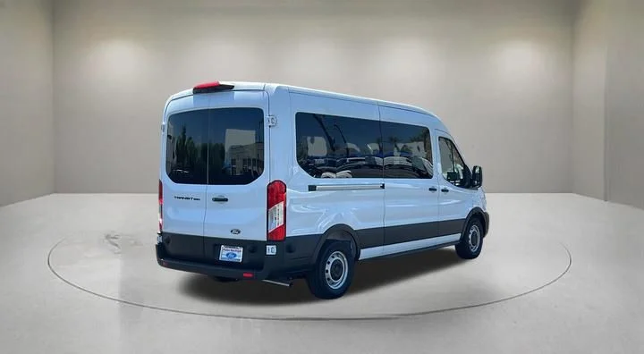 New 2026 Oxford White Ford Passenger Van XL image 5