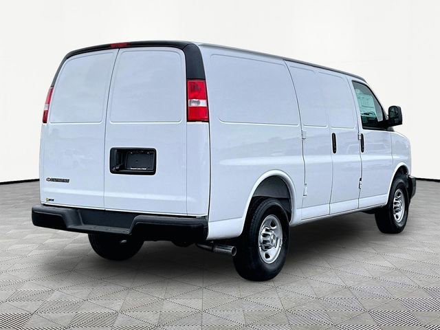2026 Chevrolet Express Cargo Work Van - Photo 6