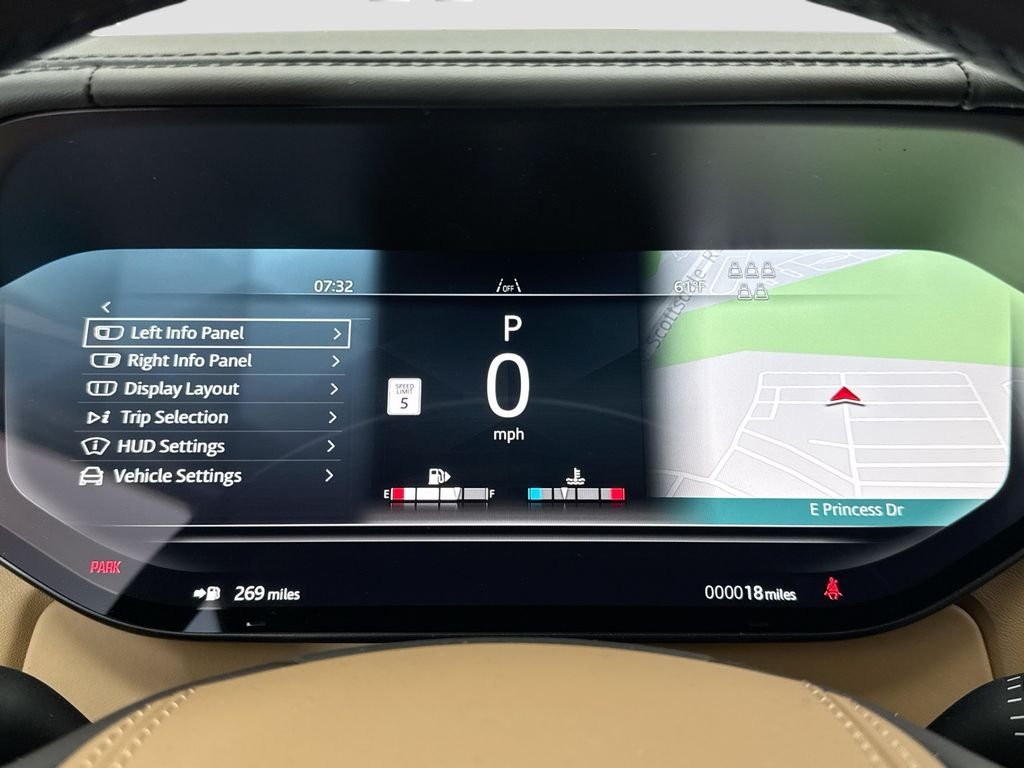 New 2026 Obsidian Black SV Bespoke Ultra Metallic Satin Land Rover Autobiography image 33