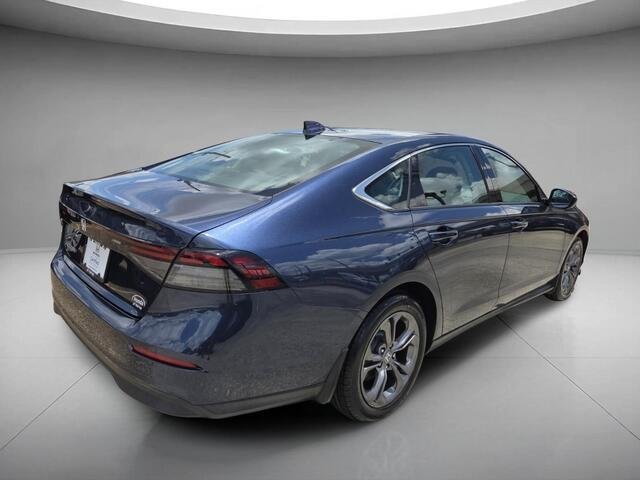 Used 2023 Canyon River Blue Metallic Honda EX image 5
