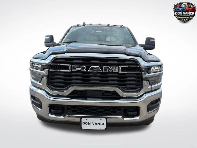 New 2026 Diamond Black Crystal Pearl-Coat Exterior Paint RAM Big Horn image 8