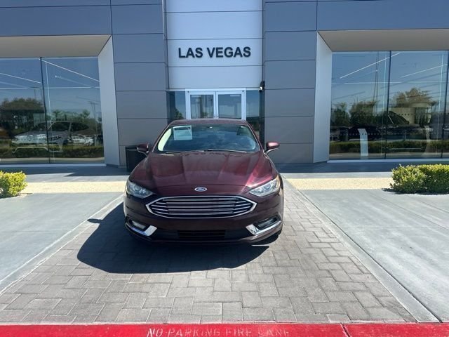 Used 2017 Red Ford SE image 2