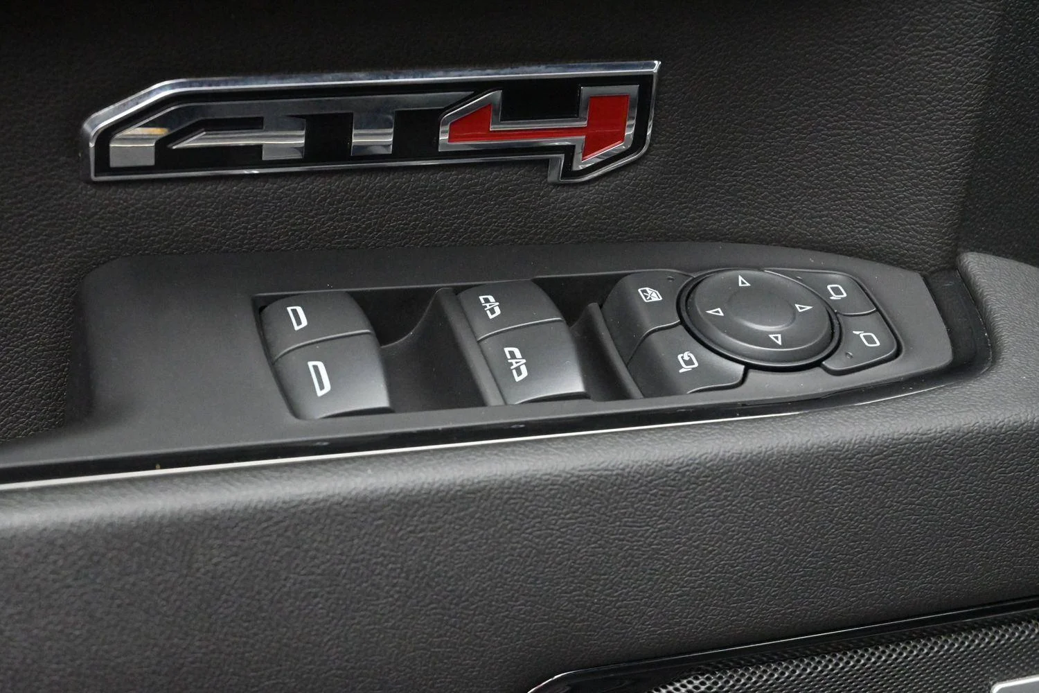 Used 2023 Onyx Black GMC AT4 image 12