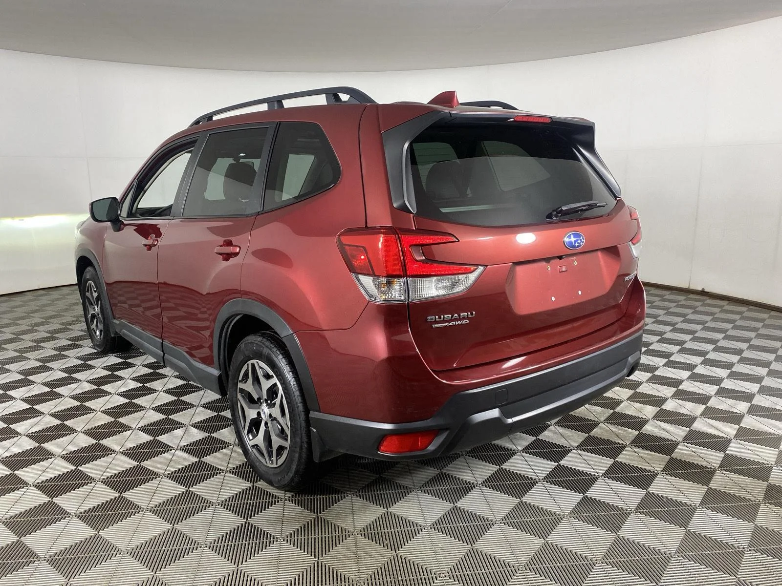 Used 2022 Crimson Red Pearl Subaru Premium image 8