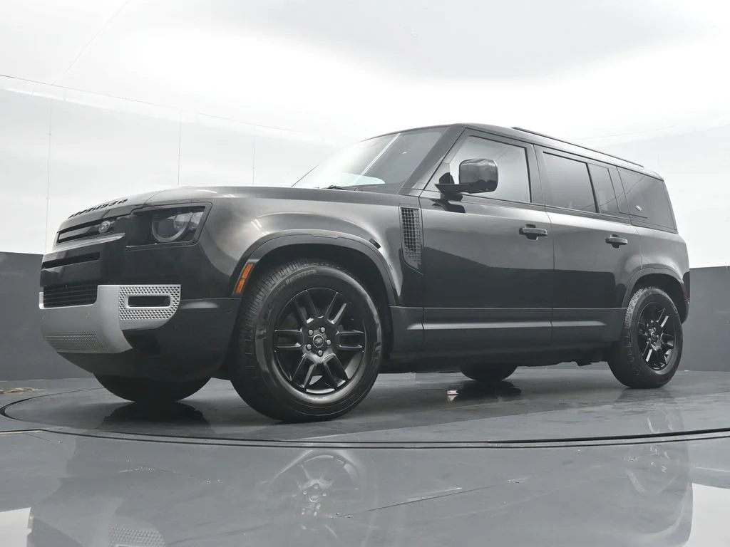 Used 2024 Black Land Rover S image 26