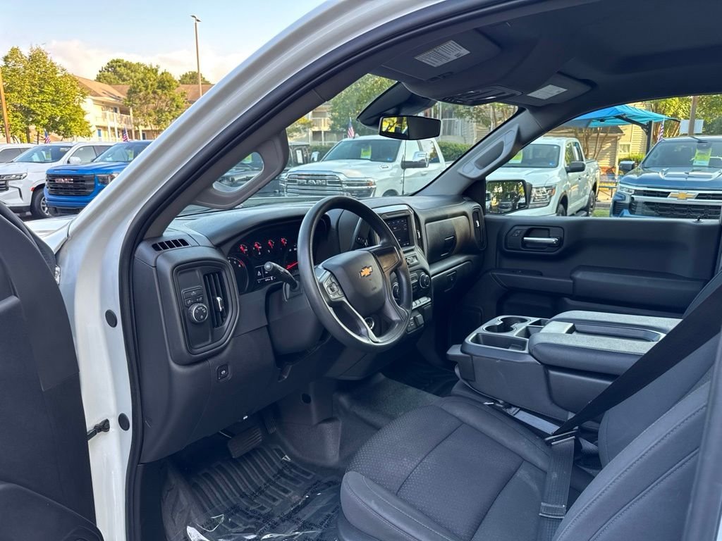 Used 2025 White Chevrolet WT image 12