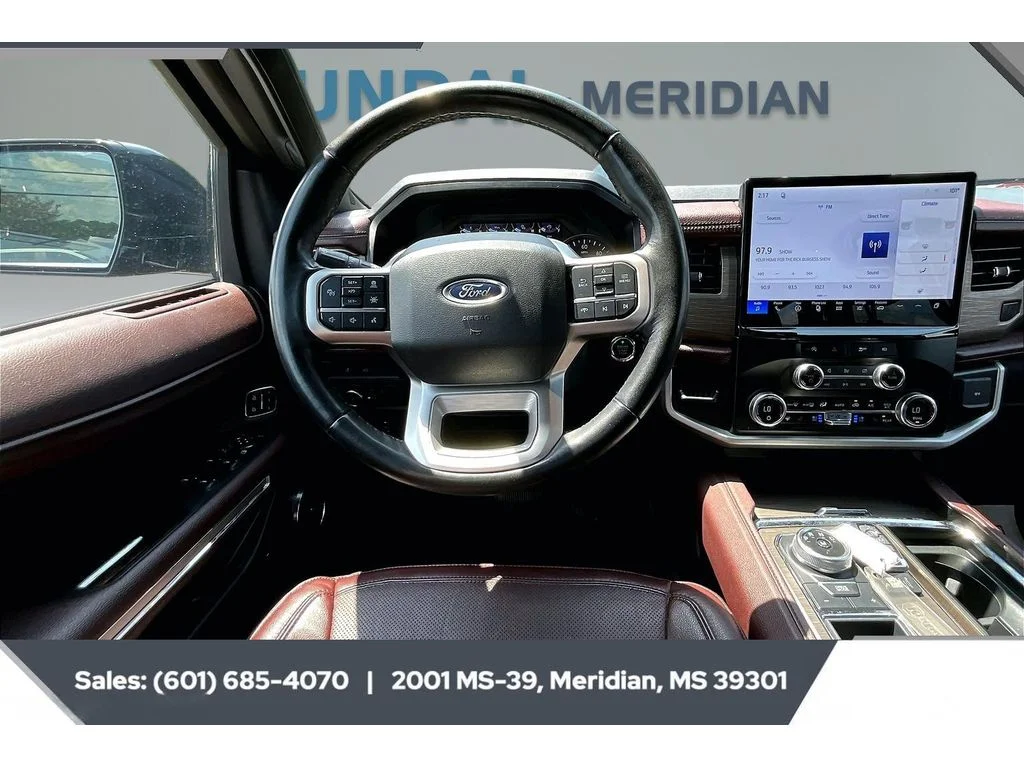Used 2024 AGATE BLACK METALLIC Ford Limited image 5