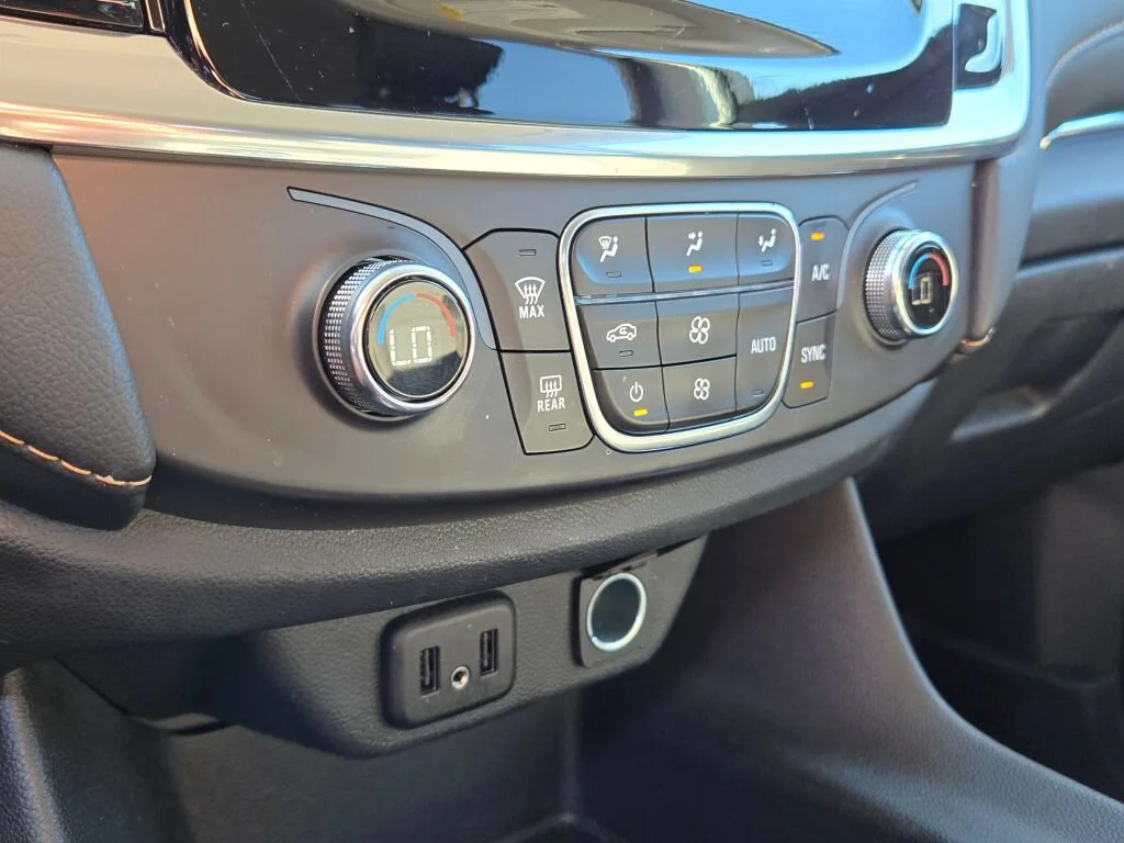 Used 2020 Black Chevrolet LS image 28