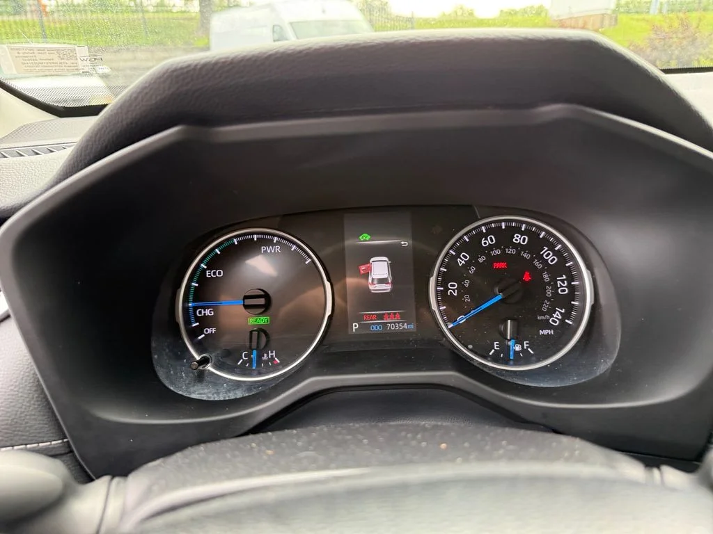 Used 2021 Midnight Black Metallic Toyota LE image 15