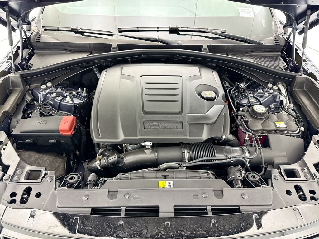 New 2026 Varesine Blue Land Rover Dynamic SE image 28