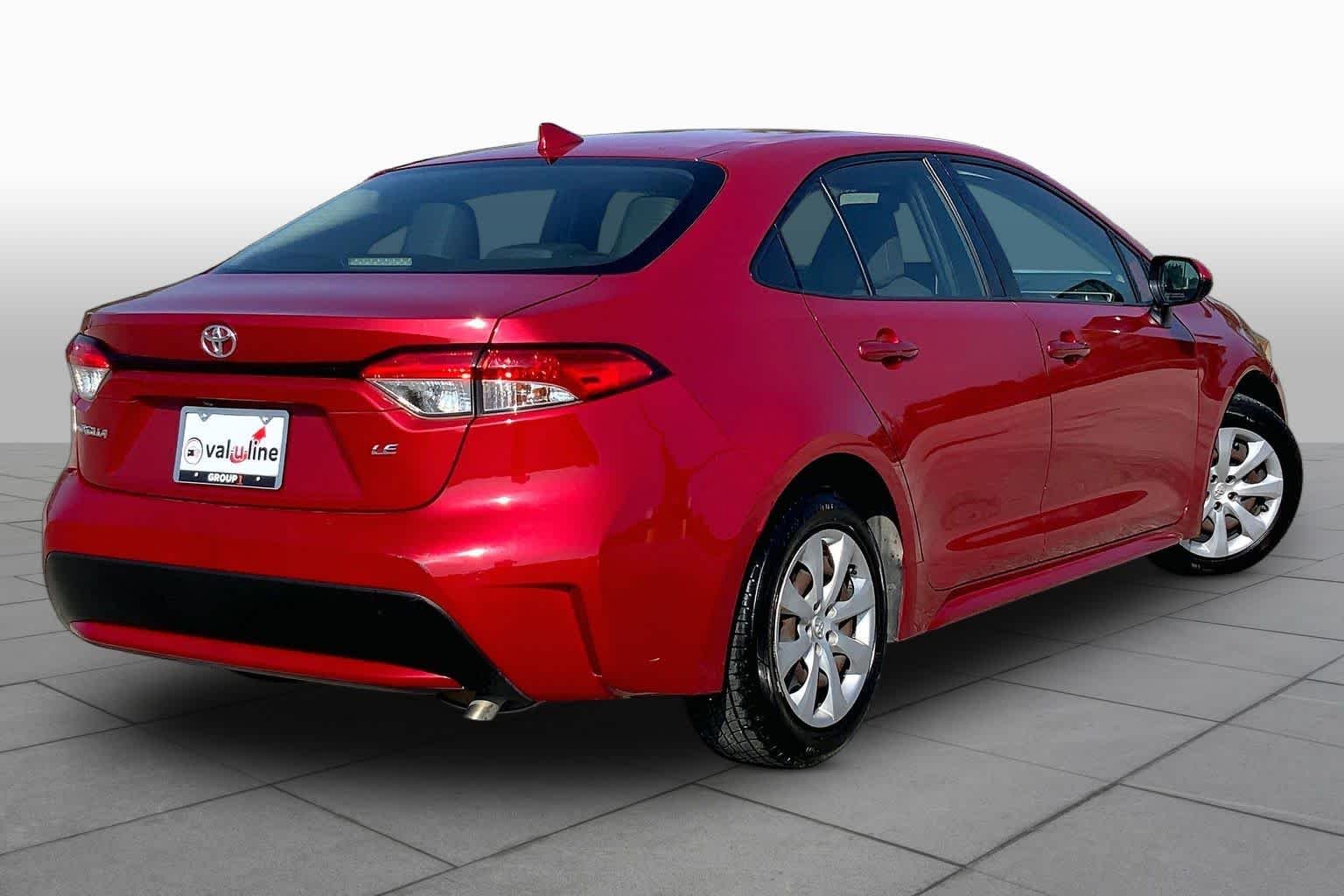 Used 2020 Barcelona Red Metallic Toyota LE image 13