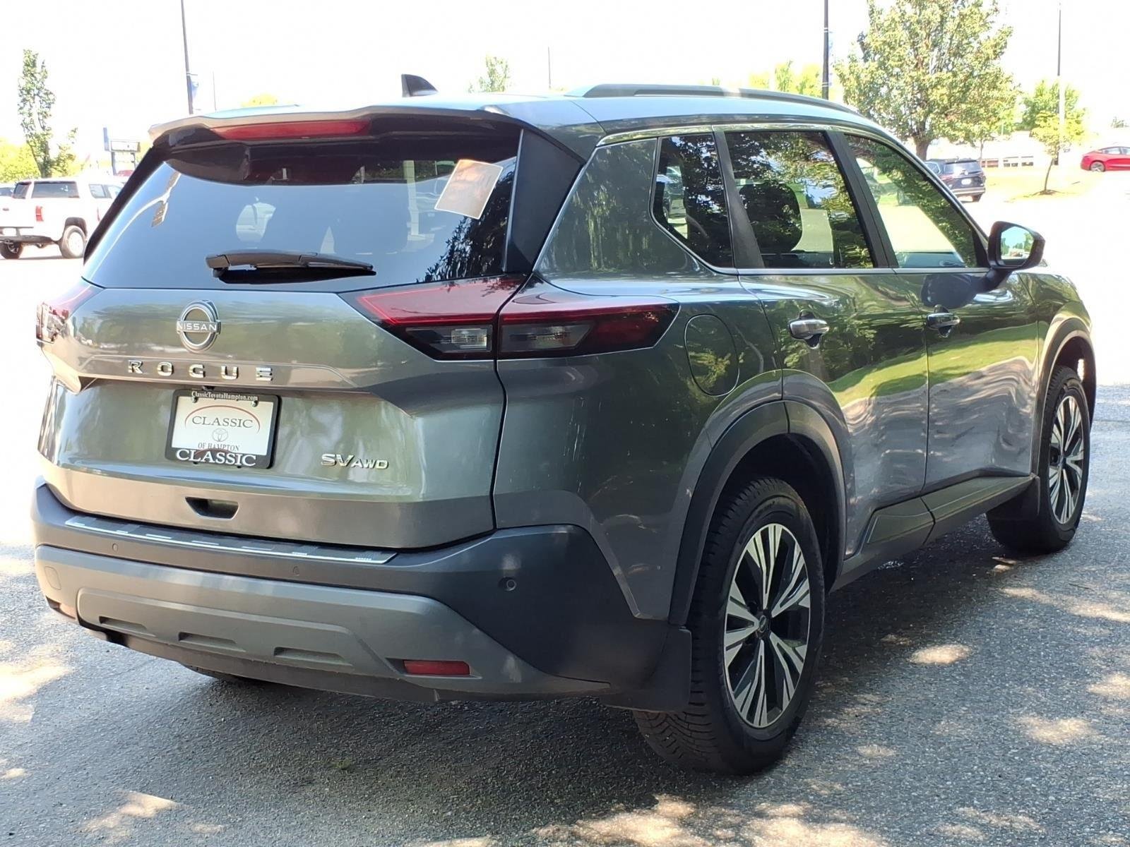 Used 2023 Gun Metallic Nissan SV image 11