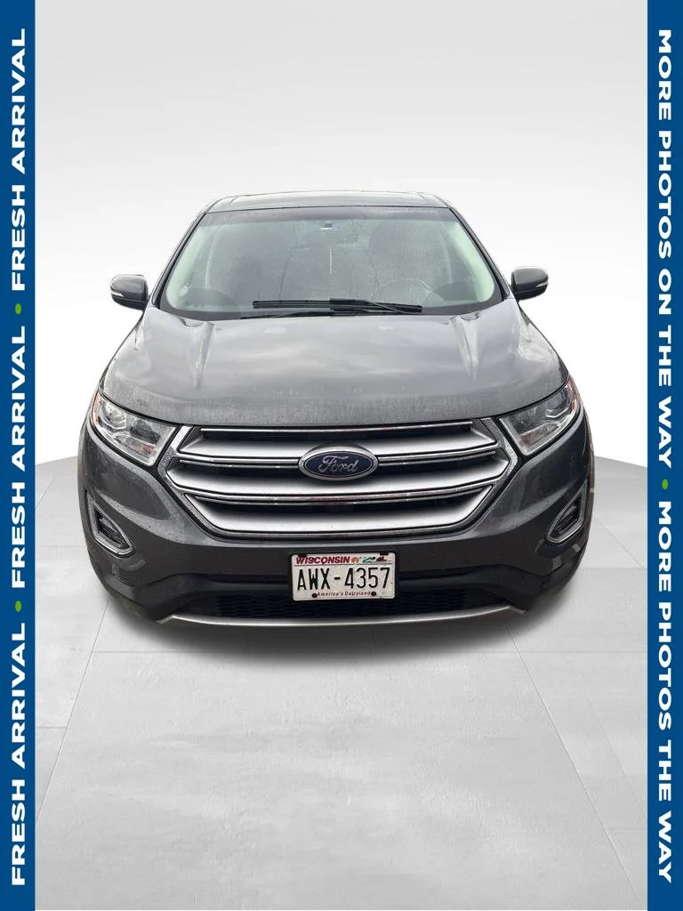 Used 2017  Ford SEL image 1