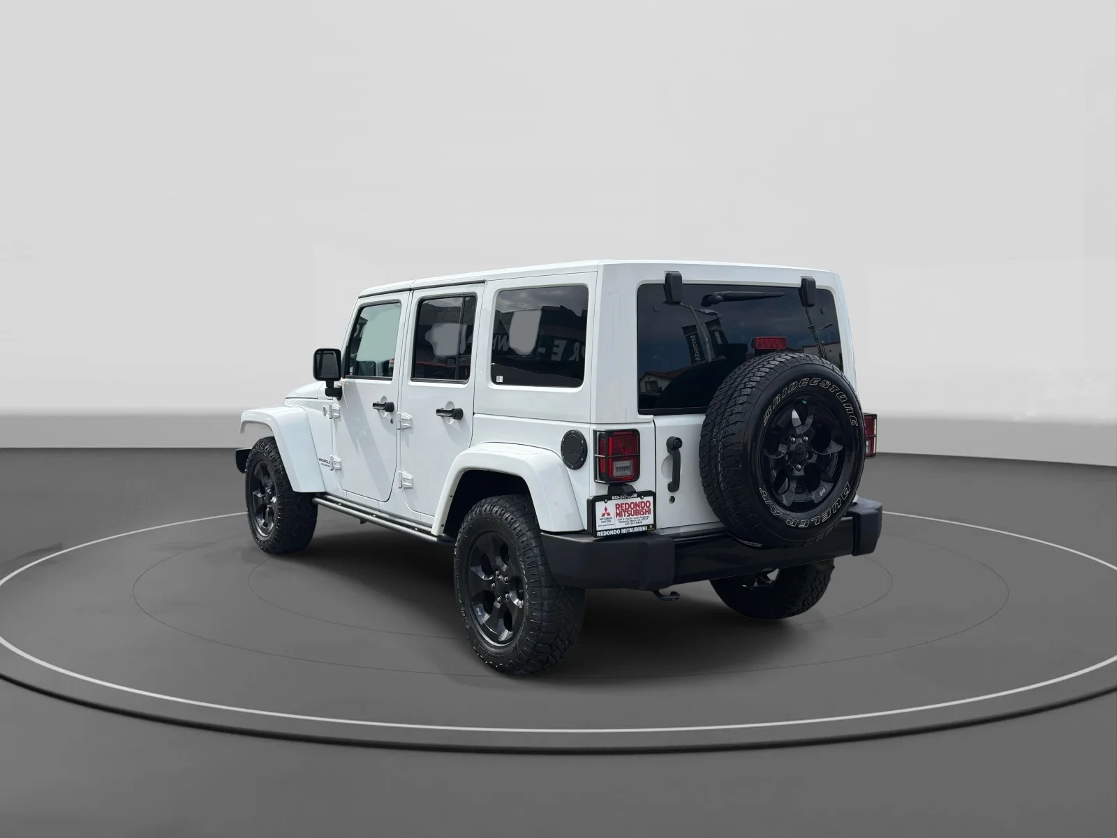 Used 2015 Bright White Clearcoat Jeep Altitude image 7