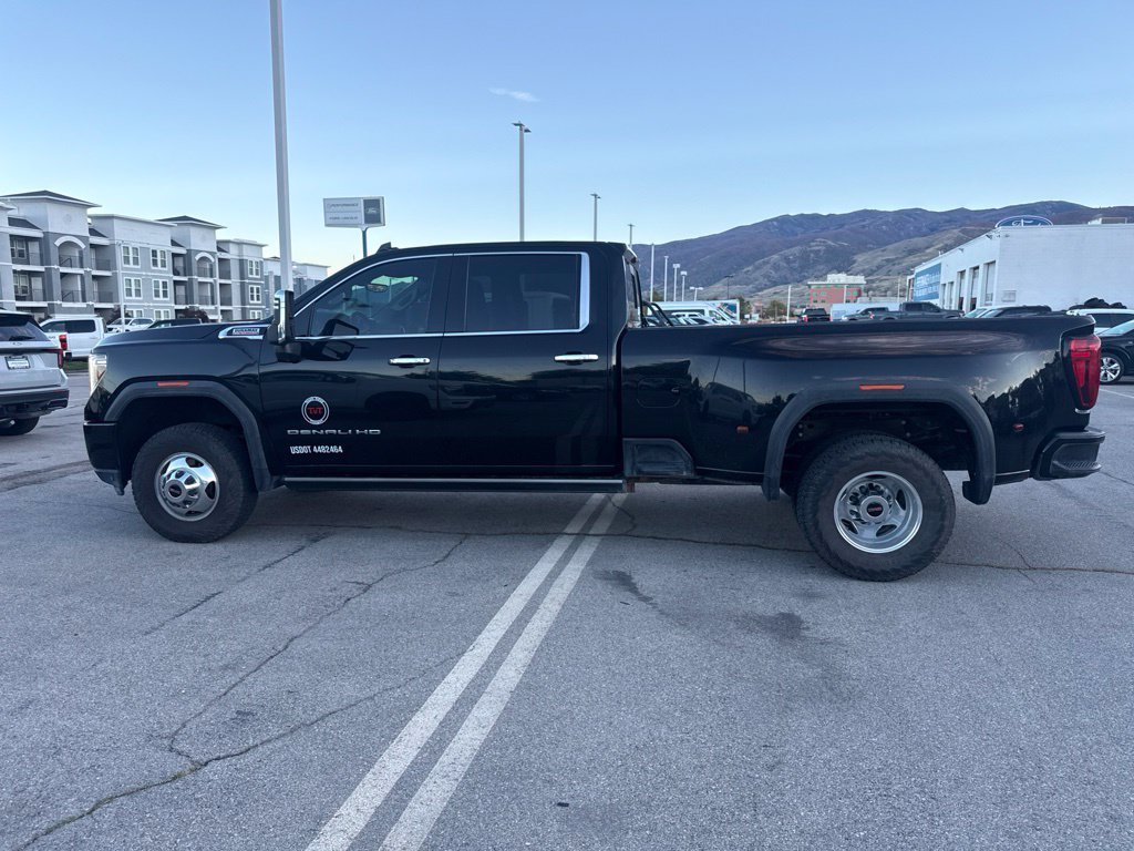 Used 2023 Onyx Black GMC Denali image 12