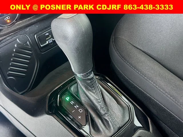 Used 2017 White Jeep Latitude image 16