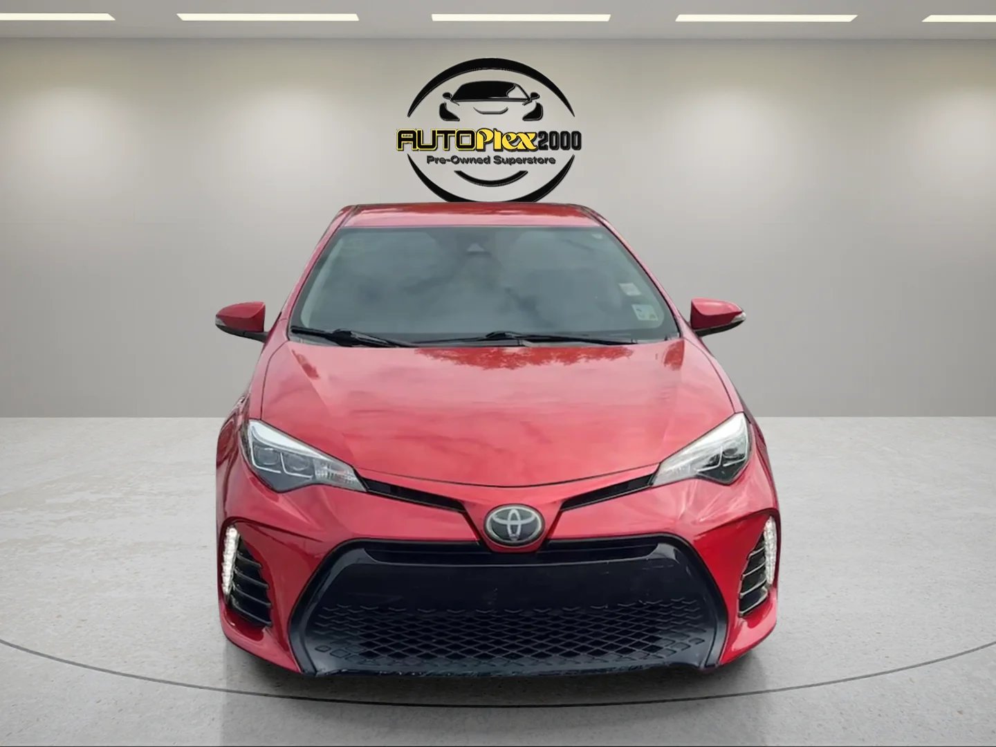 Used 2018 Red Toyota SE image 2