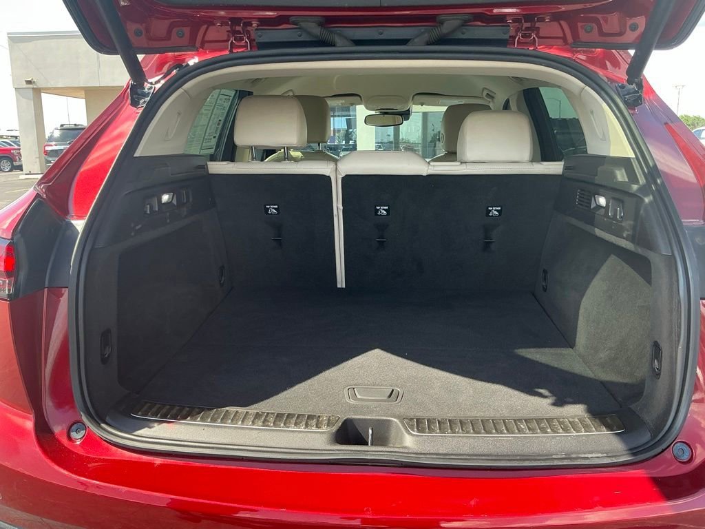 Used 2021 CINNABAR METALLIC Buick Essence image 31