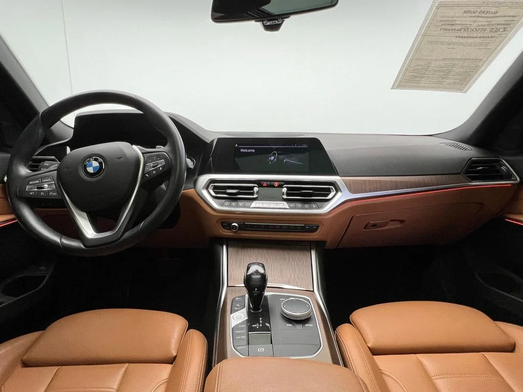 Used 2021 Alpine White BMW 330i image 11