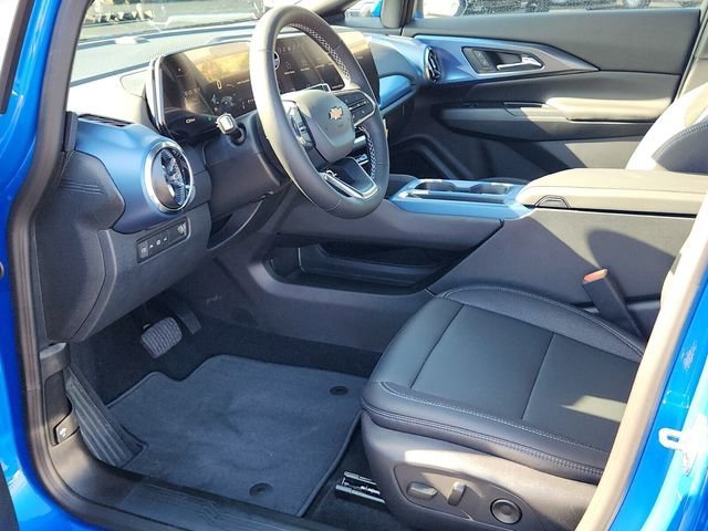 New 2026 Riptide Blue Metallic Chevrolet LT image 7