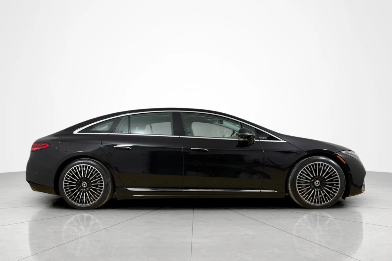 Certified Used 2023 Obsidian Black Metallic Mercedes-Benz EQS 450+ image 6