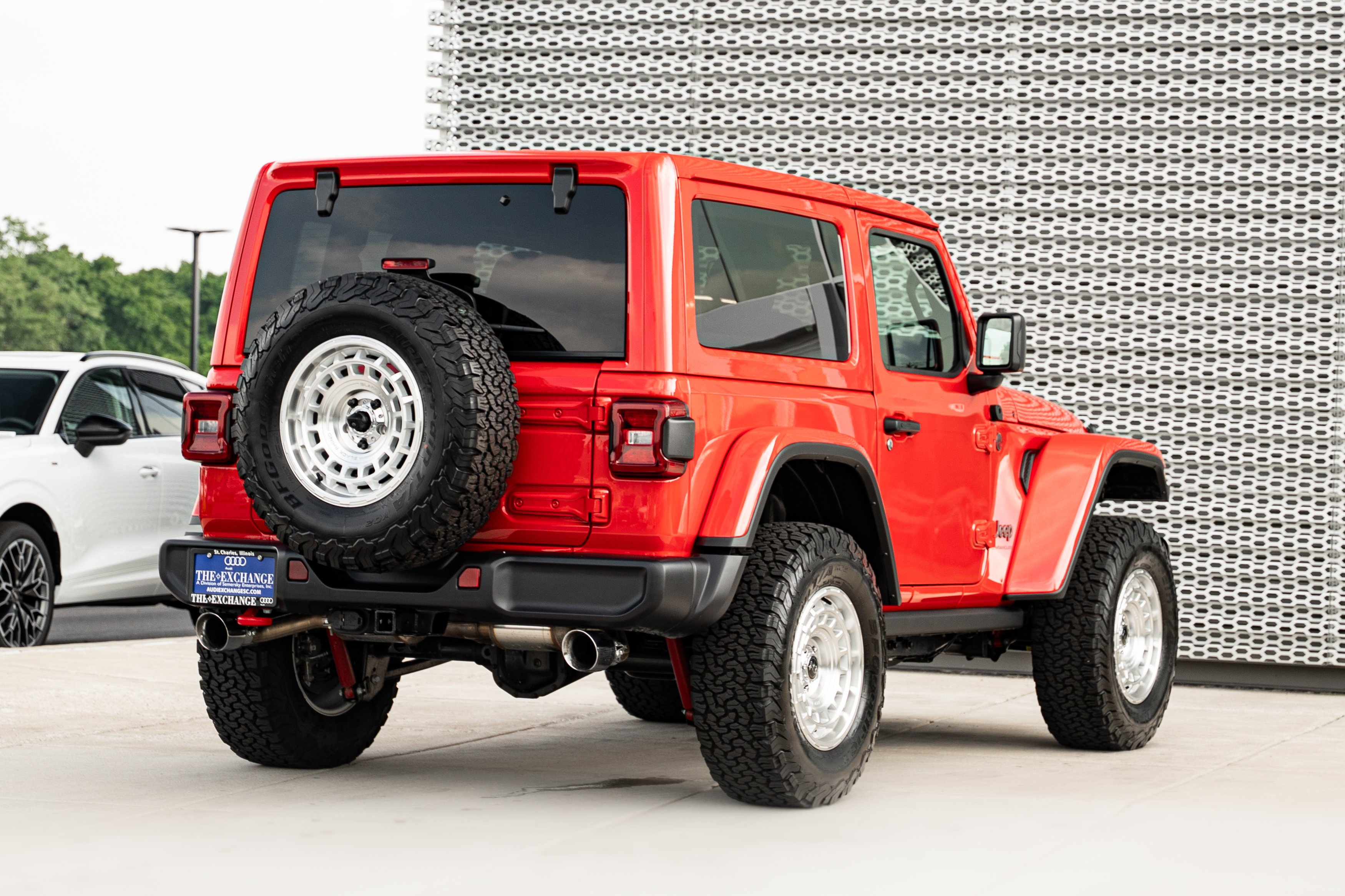 Used 2026 Firecracker Red Clearcoat Jeep Rubicon image 4