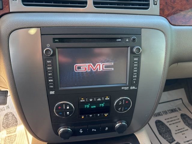 Used 2012 White GMC SLT image 30
