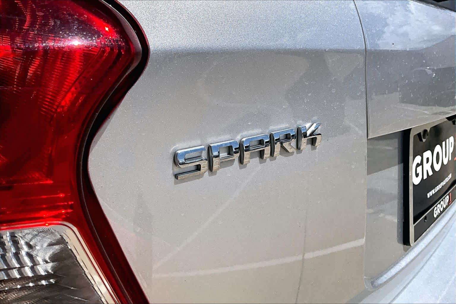 Used 2020 SILVER ICE METALLIC Chevrolet LT image 29