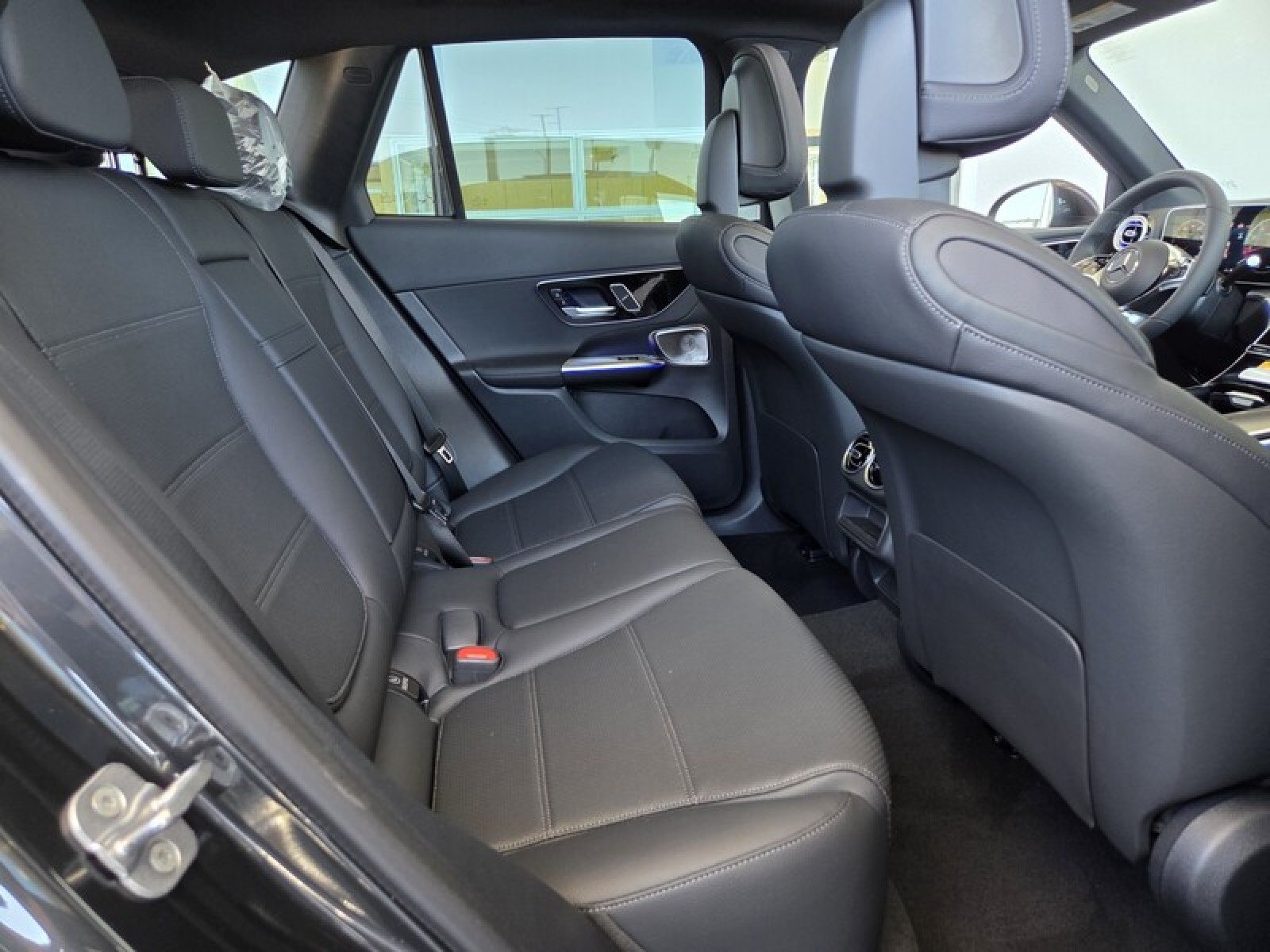 New 2026 Graphite Grey Metallic Mercedes-Benz GLC 300 SUV image 16
