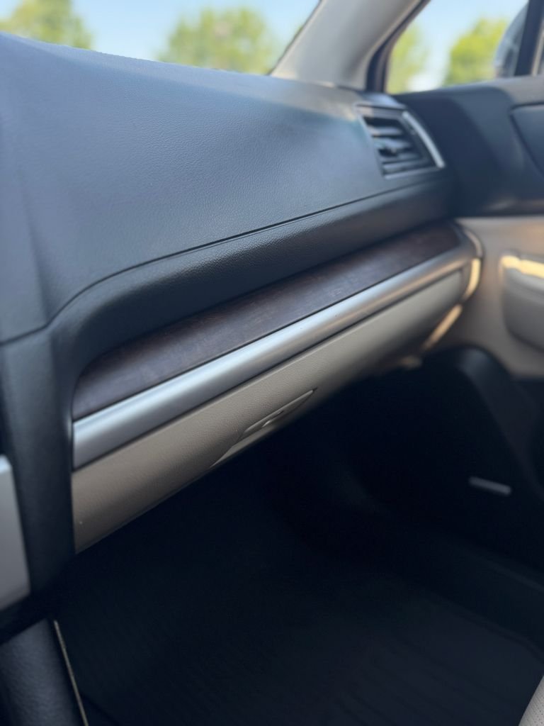 Used 2016 Wilderness Green Metallic Subaru 2.5i image 34