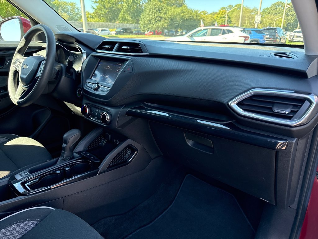 Used 2023 Red Chevrolet LT image 26