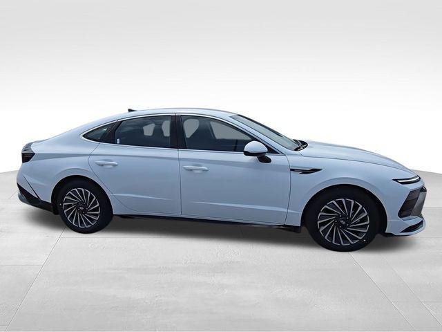 2025 Hyundai Sonata Hybrid SEL - Photo 9