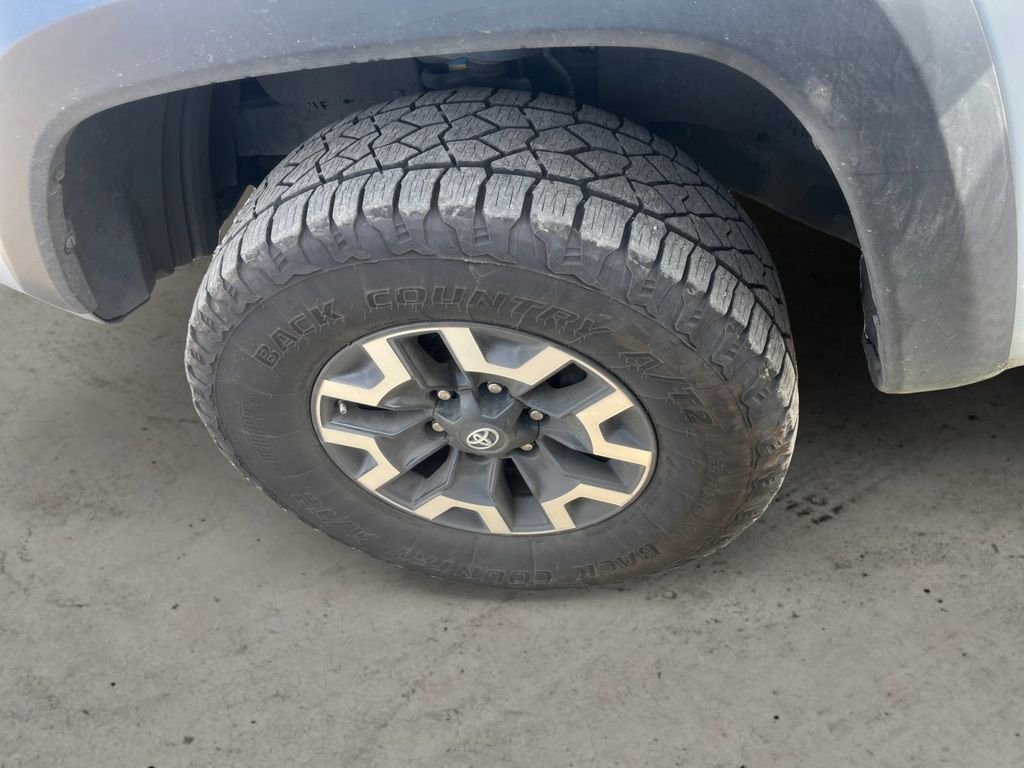 Used 2021  Toyota TRD Off-Road image 9