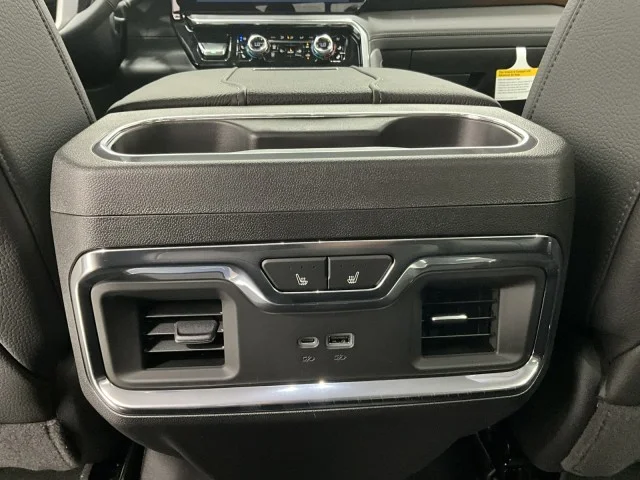 2026 GMC Sierra 3500HD Denali - Photo 24
