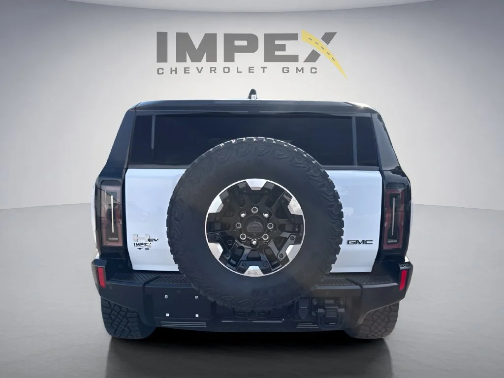Used 2024 Interstellar White GMC 2X image 4
